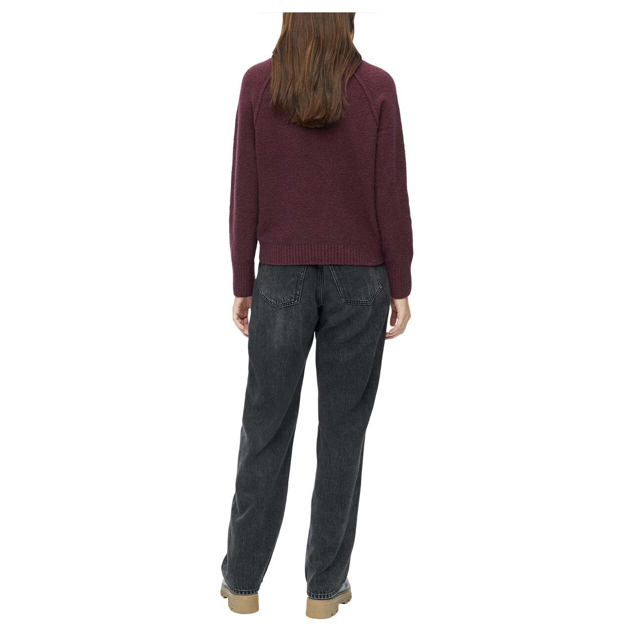 s.Oliver Damen Pullover in Bordeauxrot , Ganzkörperansicht am Model hinten