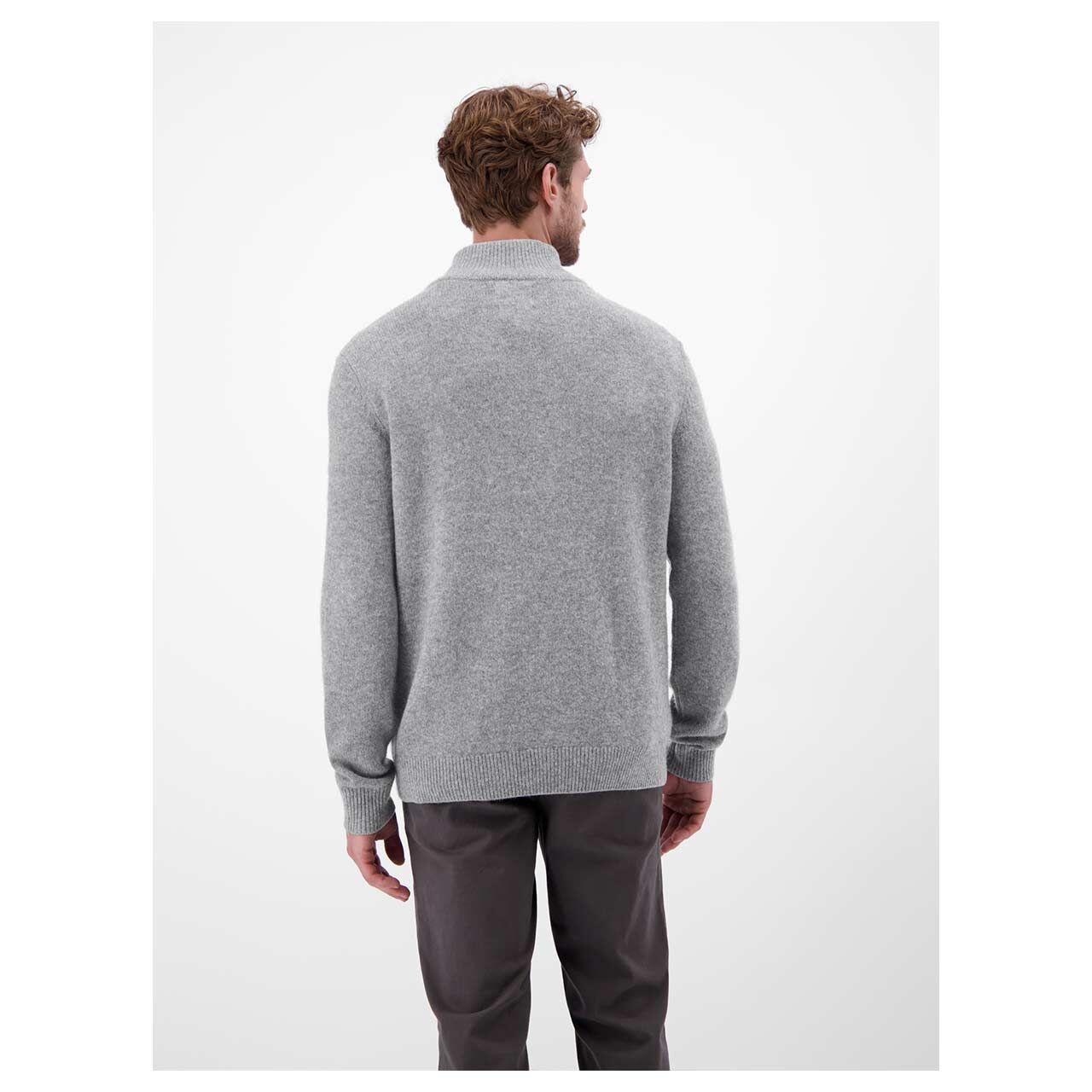 Herren Strickjacke von Lerros in Hellgrau meliert, Rückansicht am Model