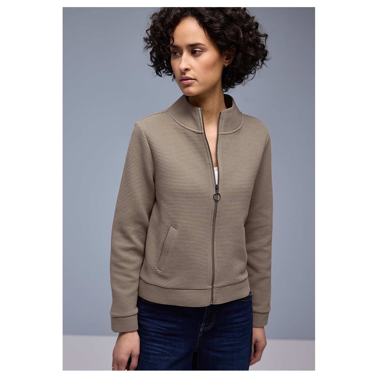 Street One Damen Shirtjacke Zipper Structure Jacket von Street One in Braun, Vorderansicht am Model