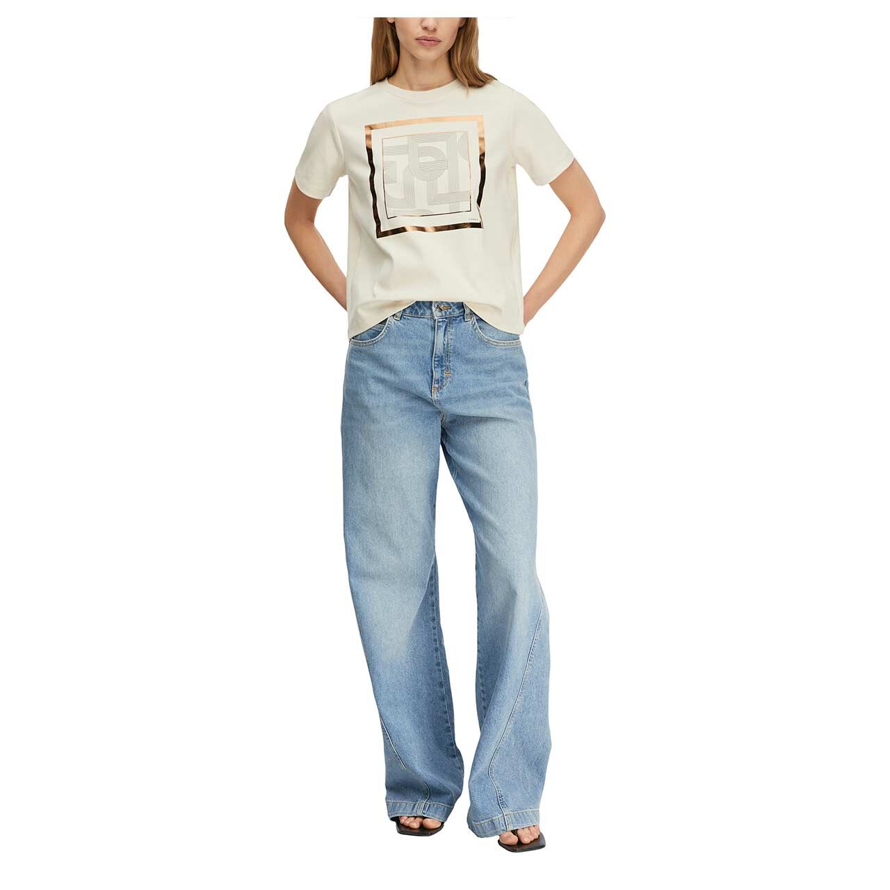 Damen T-Shirt von Comma in Beige mit Print, Ganzkörperansicht am Model