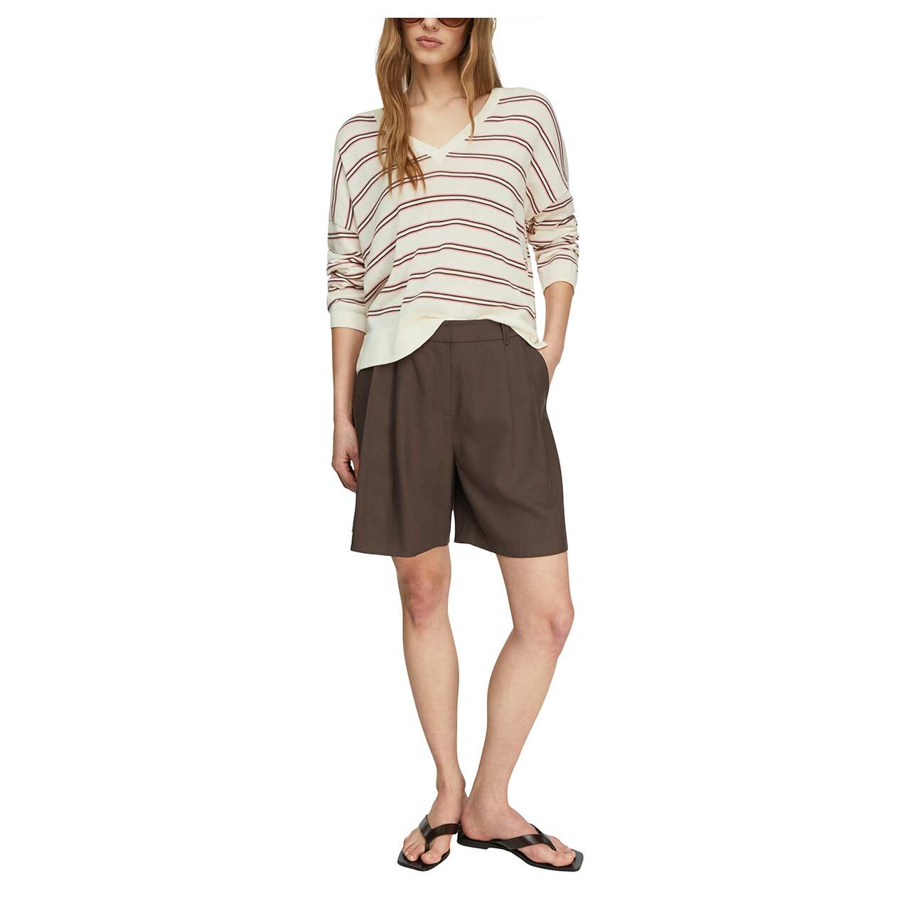 Damen Pullover von Comma in Cremeweiß gestreift, Ganzkörperansicht am Model