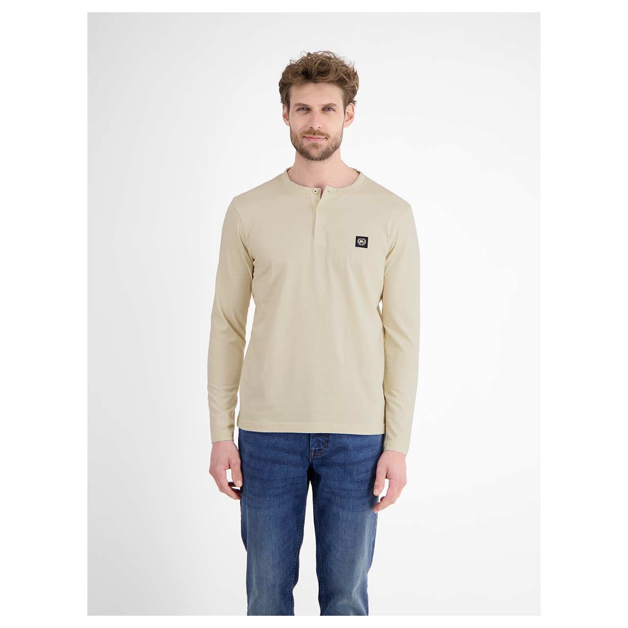 Herren Langarm Shirt Henley von Lerros in Beige meliert, Vorderansicht am Model