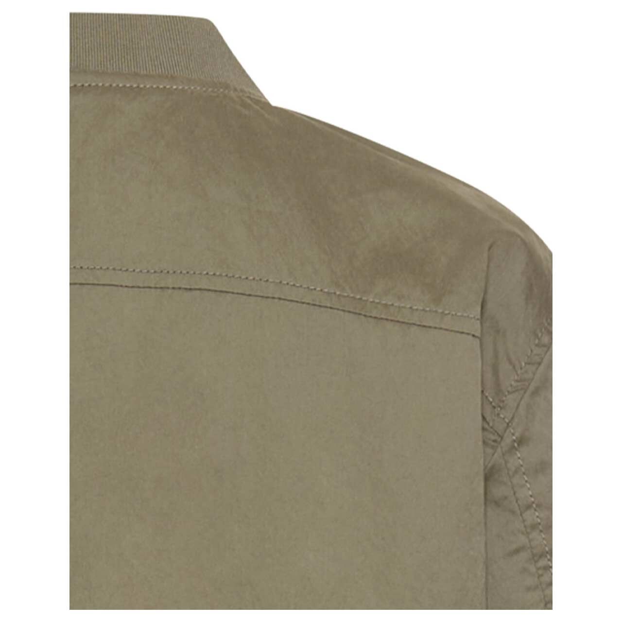 Damenjacke von Camel active in der Farbe Salbeigrün, Detailansicht hinten
