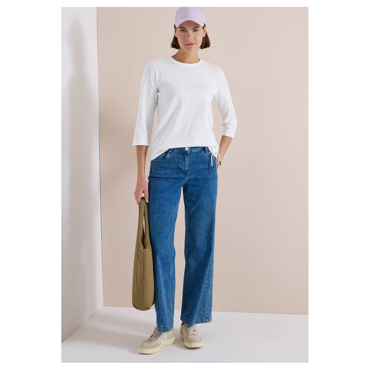 Damen 3/4 Arm Shirt Soft Slubyarn von Cecil in Cremeweiß meliert, Ganzkörperansicht am Model