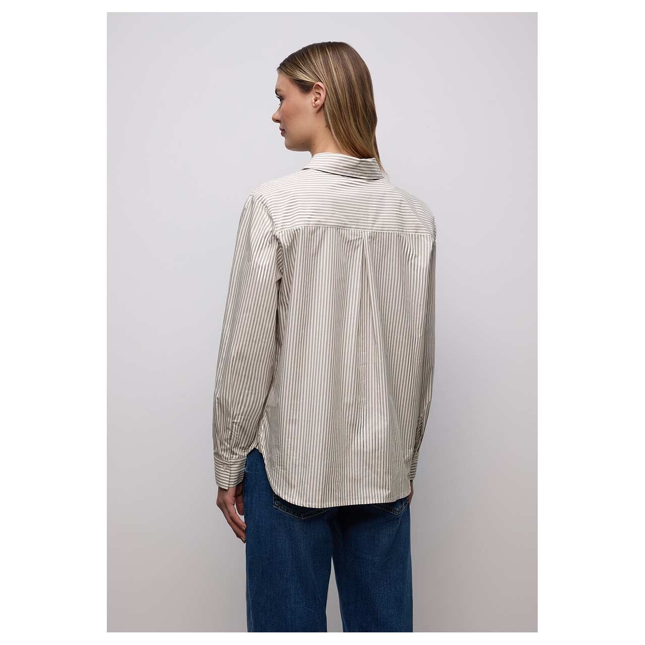 Damen Langarm Bluse Striped Shirtcollar von Street One in Braun gestreift, Rückansicht am Model