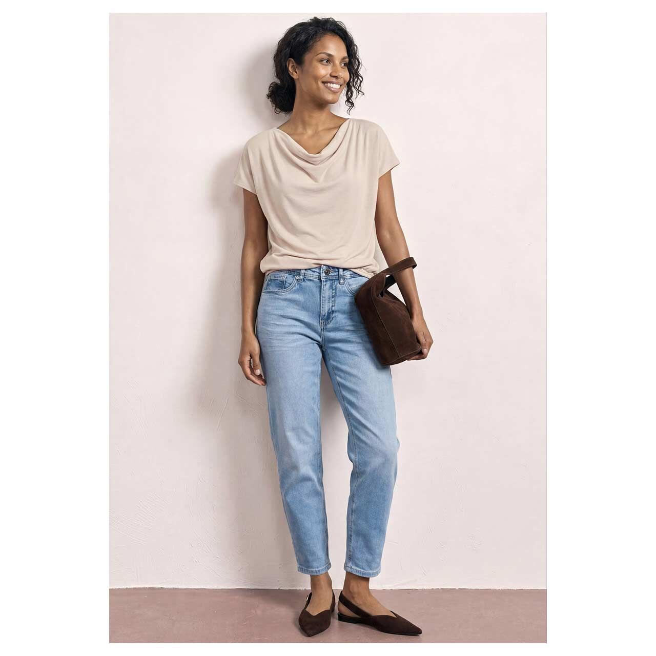 Damen T-Shirt Silk Look Waterfall von Street One in Hellbeige meliert, Ganzkörperansicht Model vorne