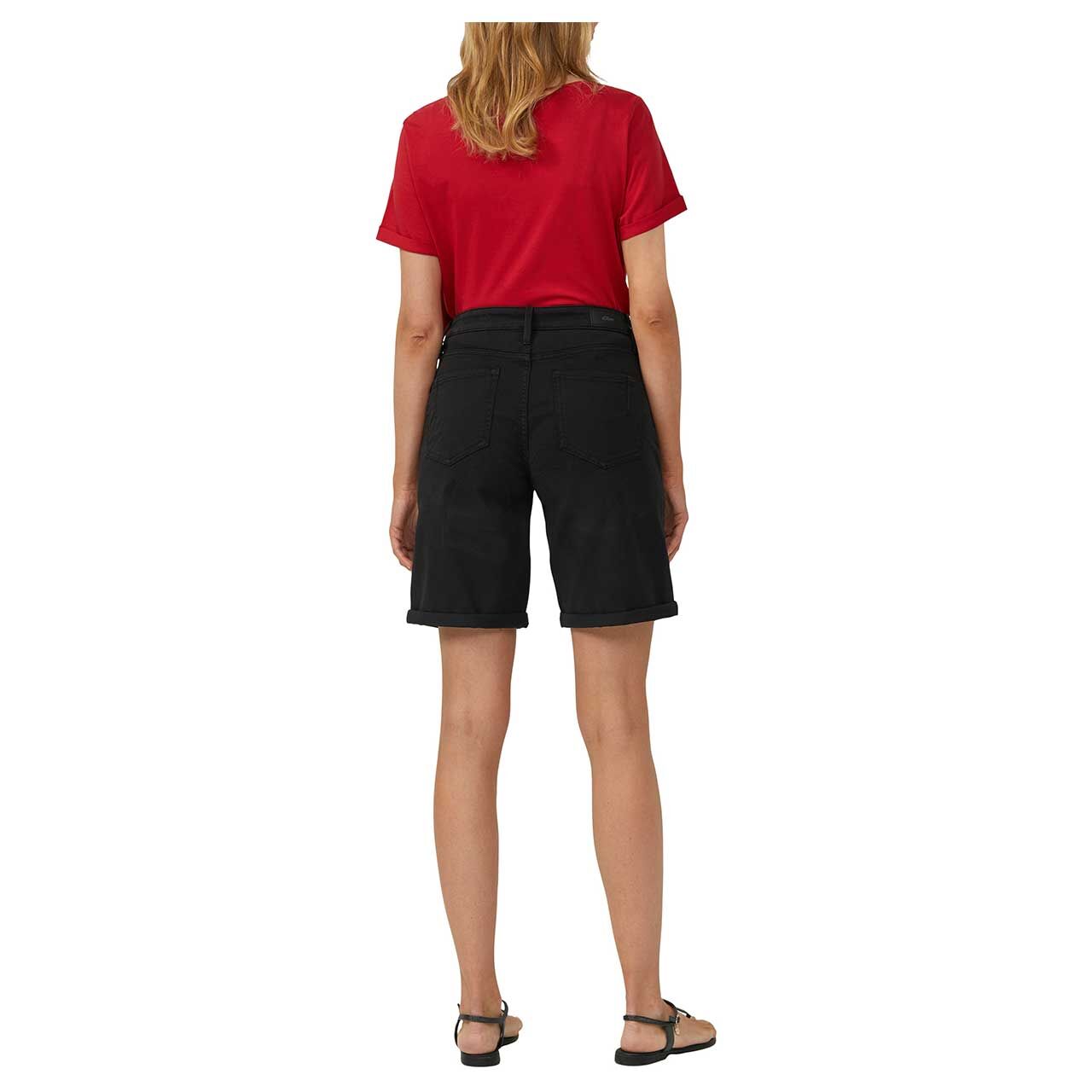 Rückansicht der getragenen Damen Jeans Shorts von s.Oliver in Schwarz