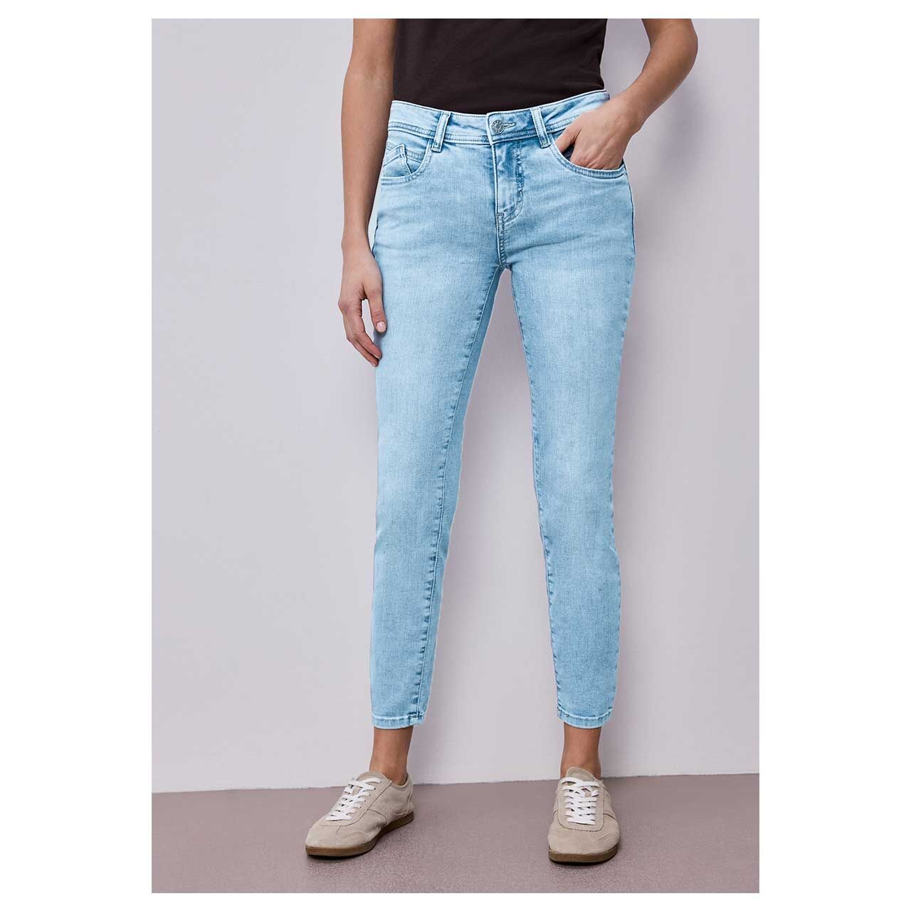 Damen Ankle Jeans York von Street One in Hellblau angewaschen, Ganzkörperansicht