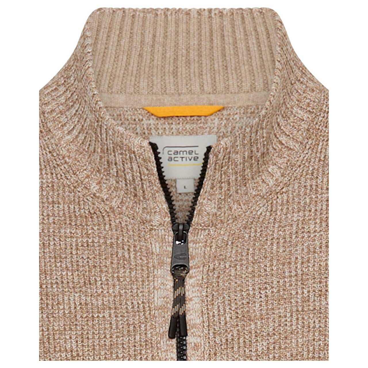 Herren Strickjacke von Camel active in der Farbe Beige meliert, Detailansicht vorne