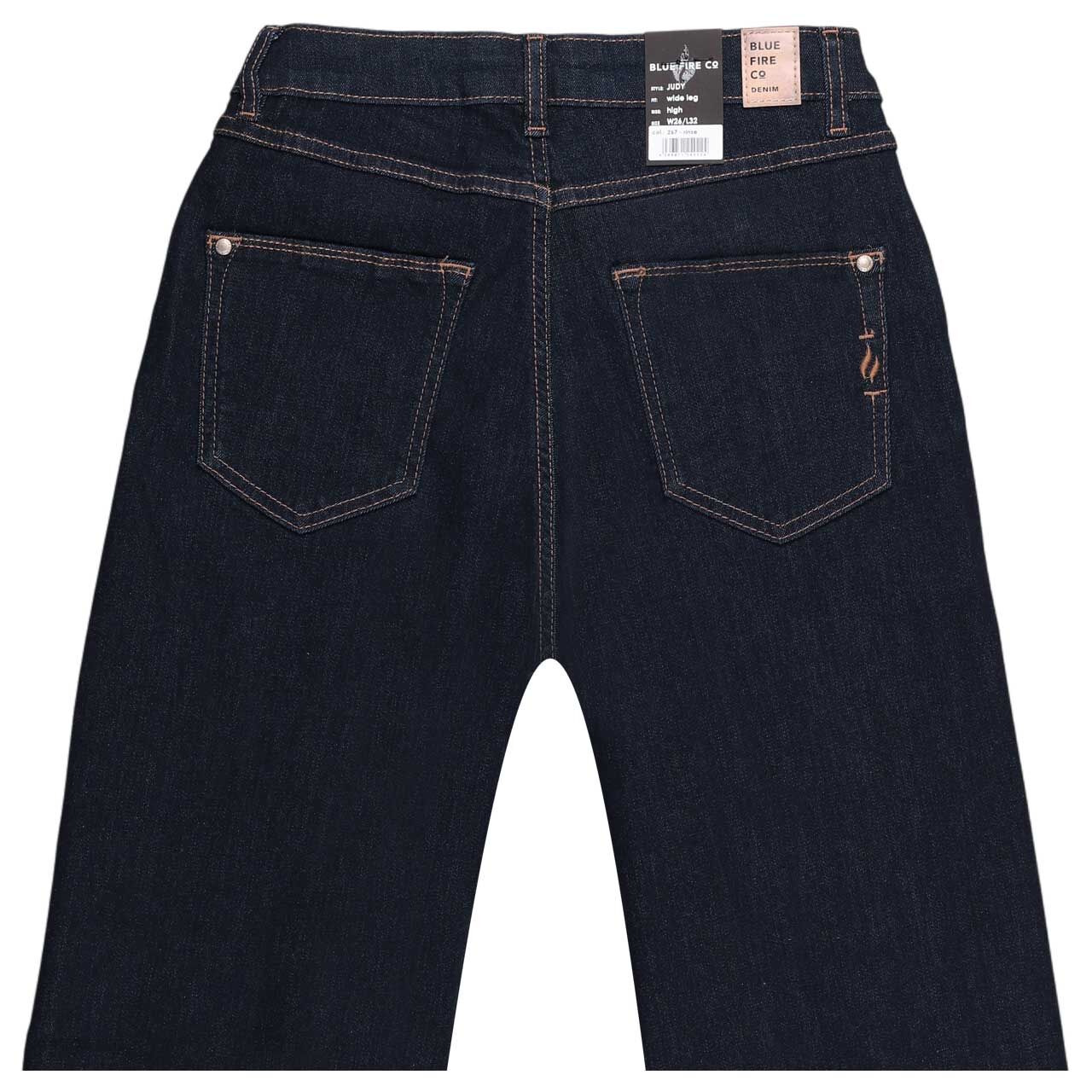 Damenjeans Judy von Blue Fire in Dunkelblau, detaillierte Rückansicht