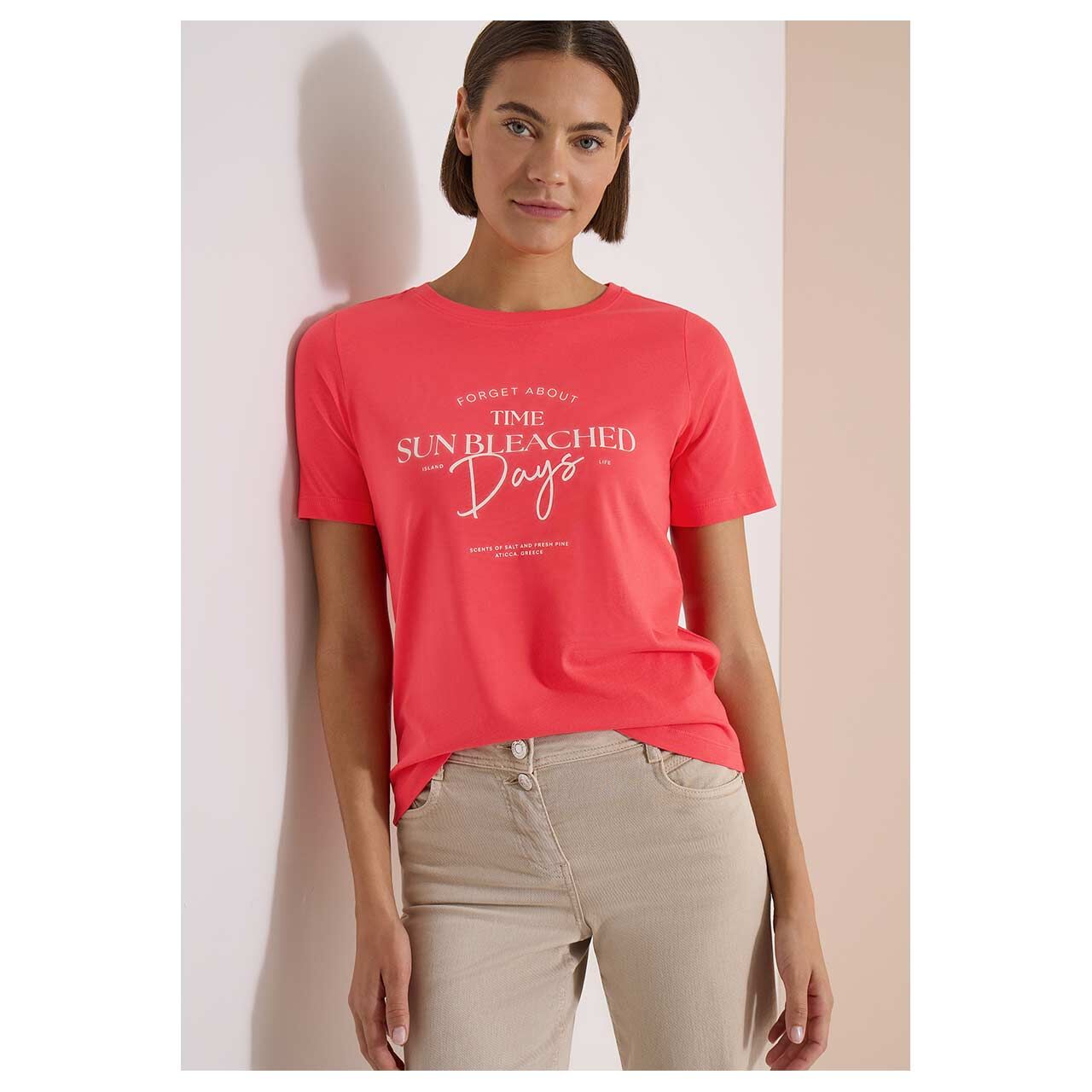 Damen T-Shirt Sun Bleached Days von Cecil in Korallenrot mit Print, Vorderansicht am Model