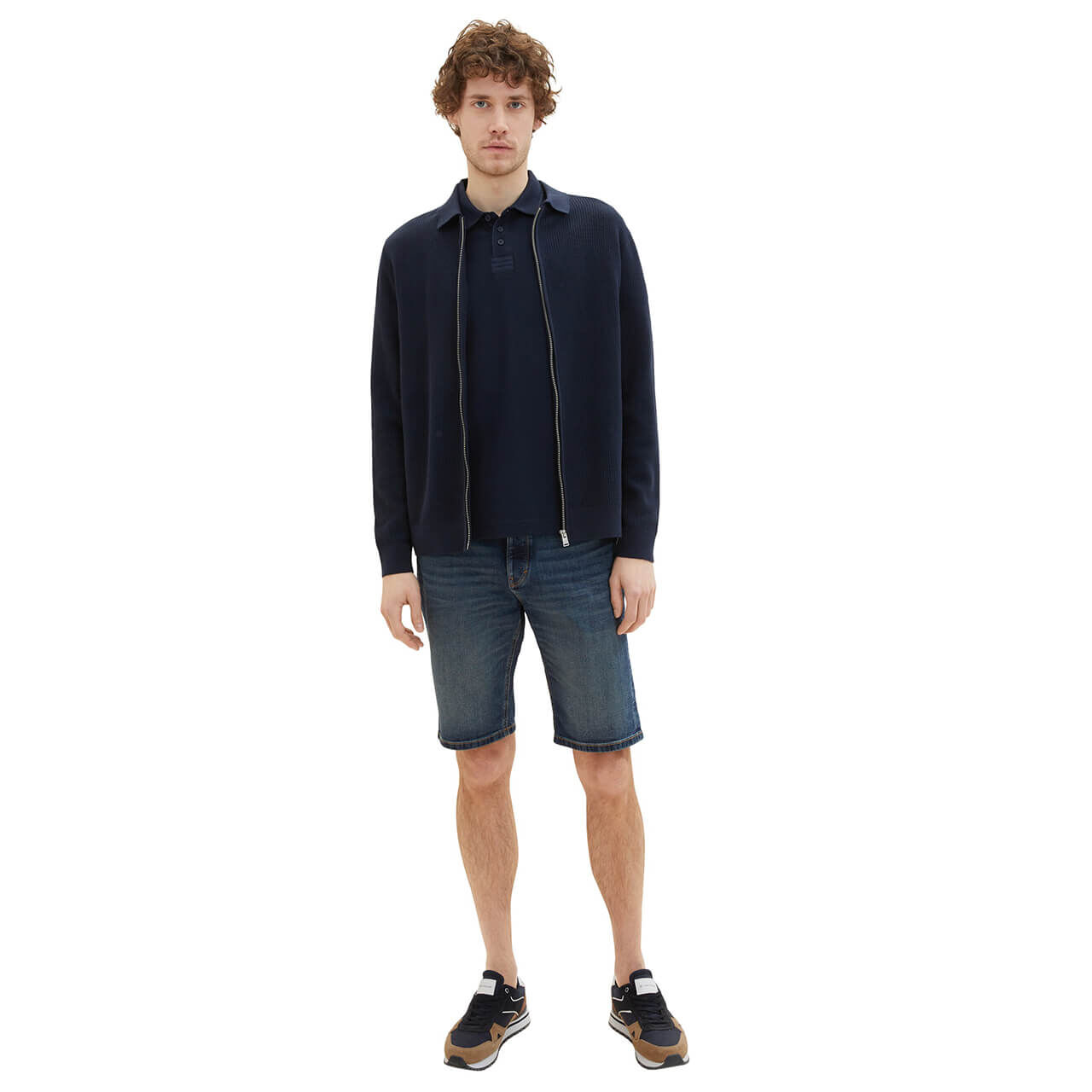 Herren Jeans Bermuda Josh von Tom Tailor in Dunkelblau angewaschen, Ganzkörperansicht