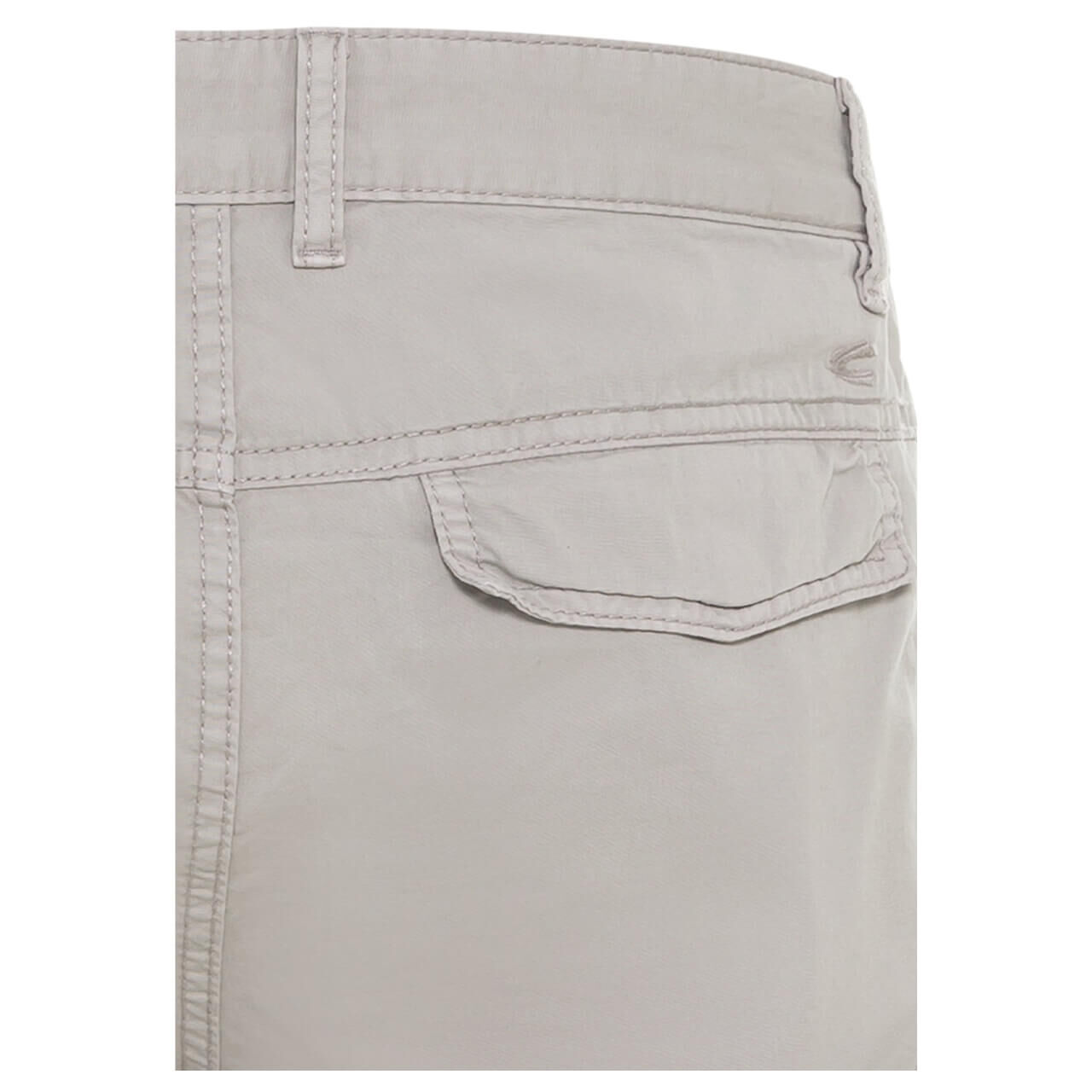 camel-active-jeans-houston-shorts-beige-grau-05-detail-tasche-hinten Camel active Houston Cargo Baumwoll Bermuda für Herren in Hellgrau mit Print, FarbNr.: 05