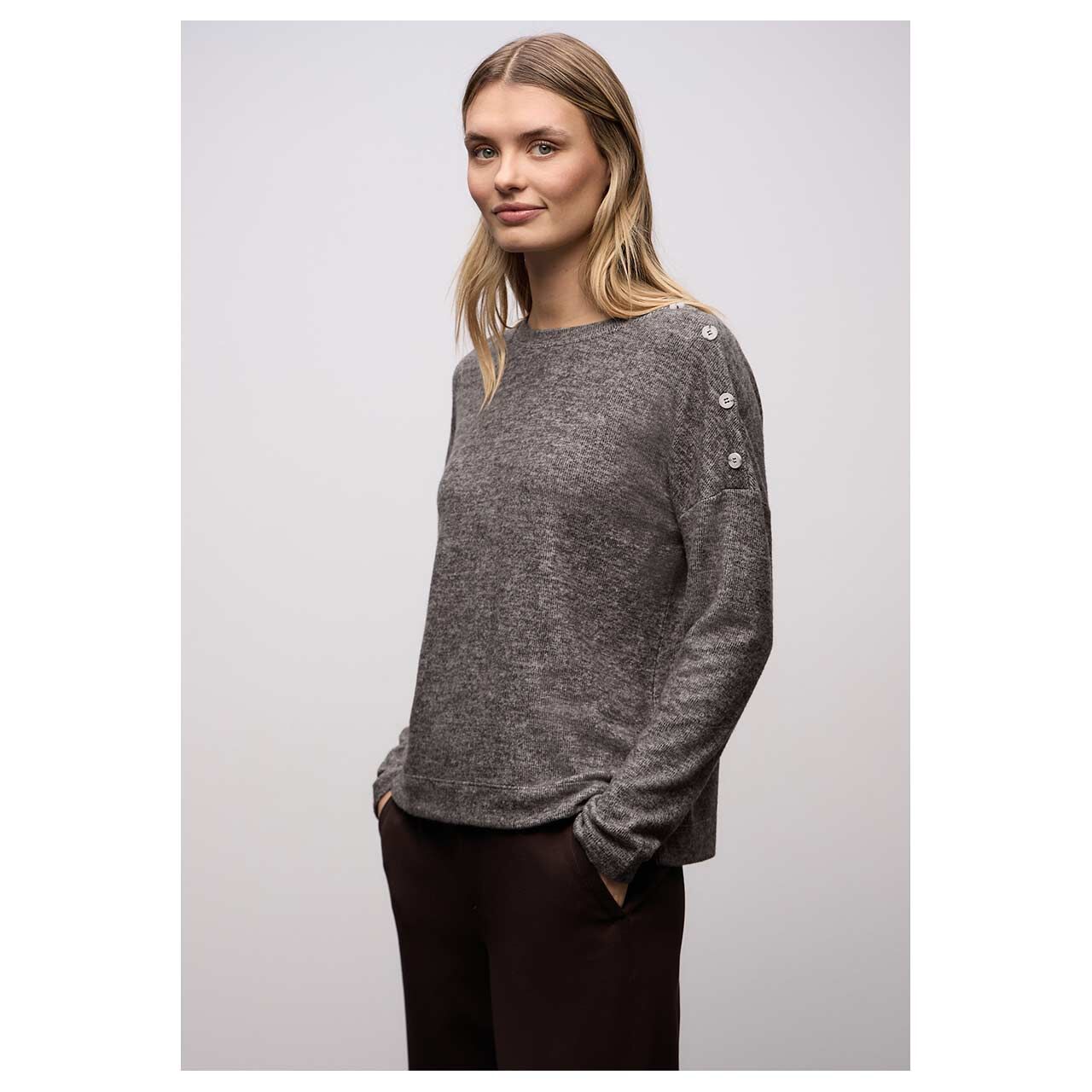 Damen Langarm Shirt Soft Look von Street One in Braun meliert, Vorderansicht am Model