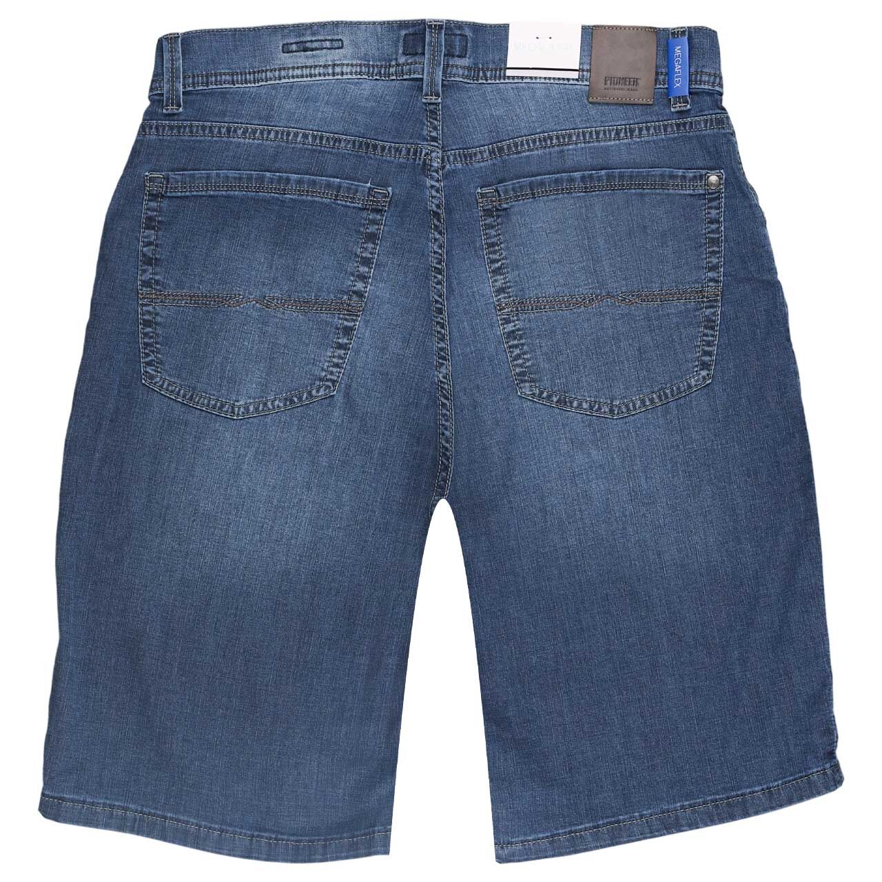 Bermuda Jeans Finn Megaflex von Pioneer in Blau angewaschen, detaillierte Rückansicht