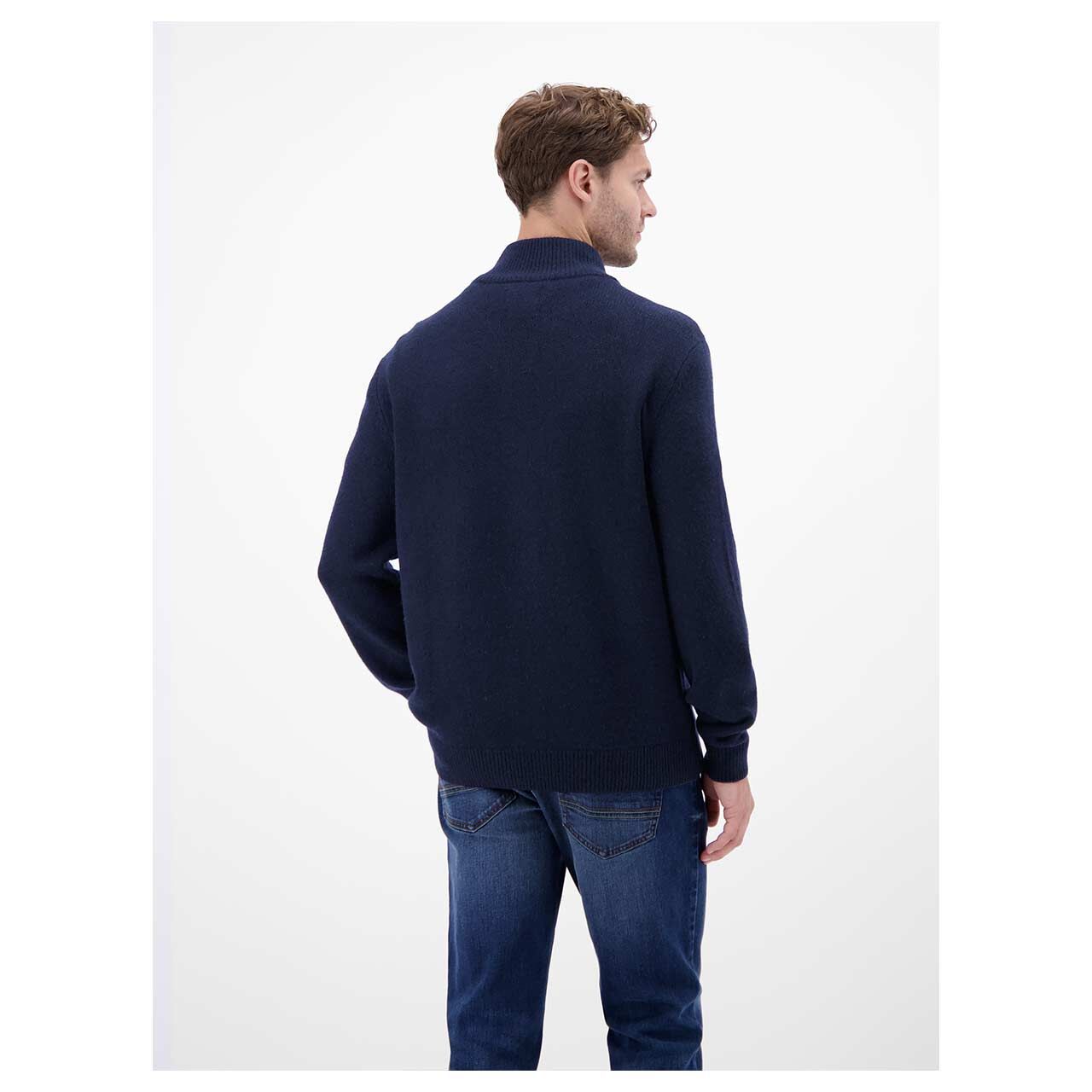 Herren Strickjacke von Lerros in Dunkelblau, Rückansicht am Model