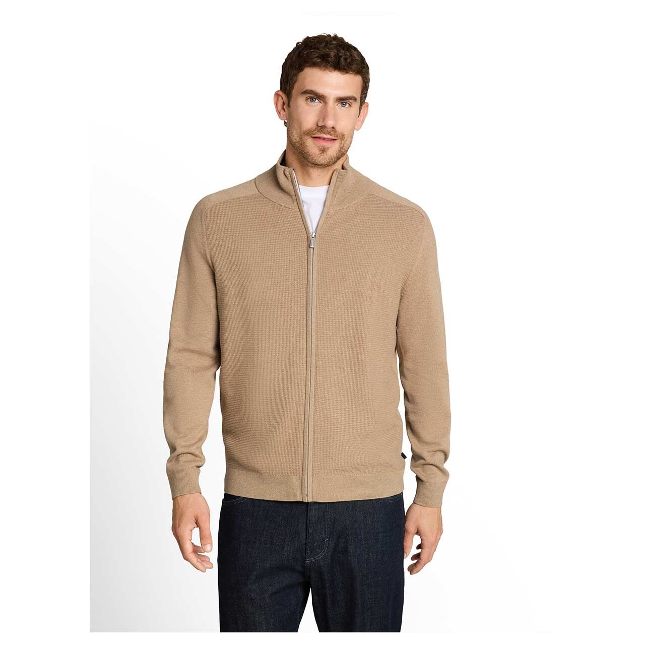 Herren Strickjacke Basic Zip Jacket Knit von Tom Tailor in Sandbraun meliert, Vorderansicht am Model