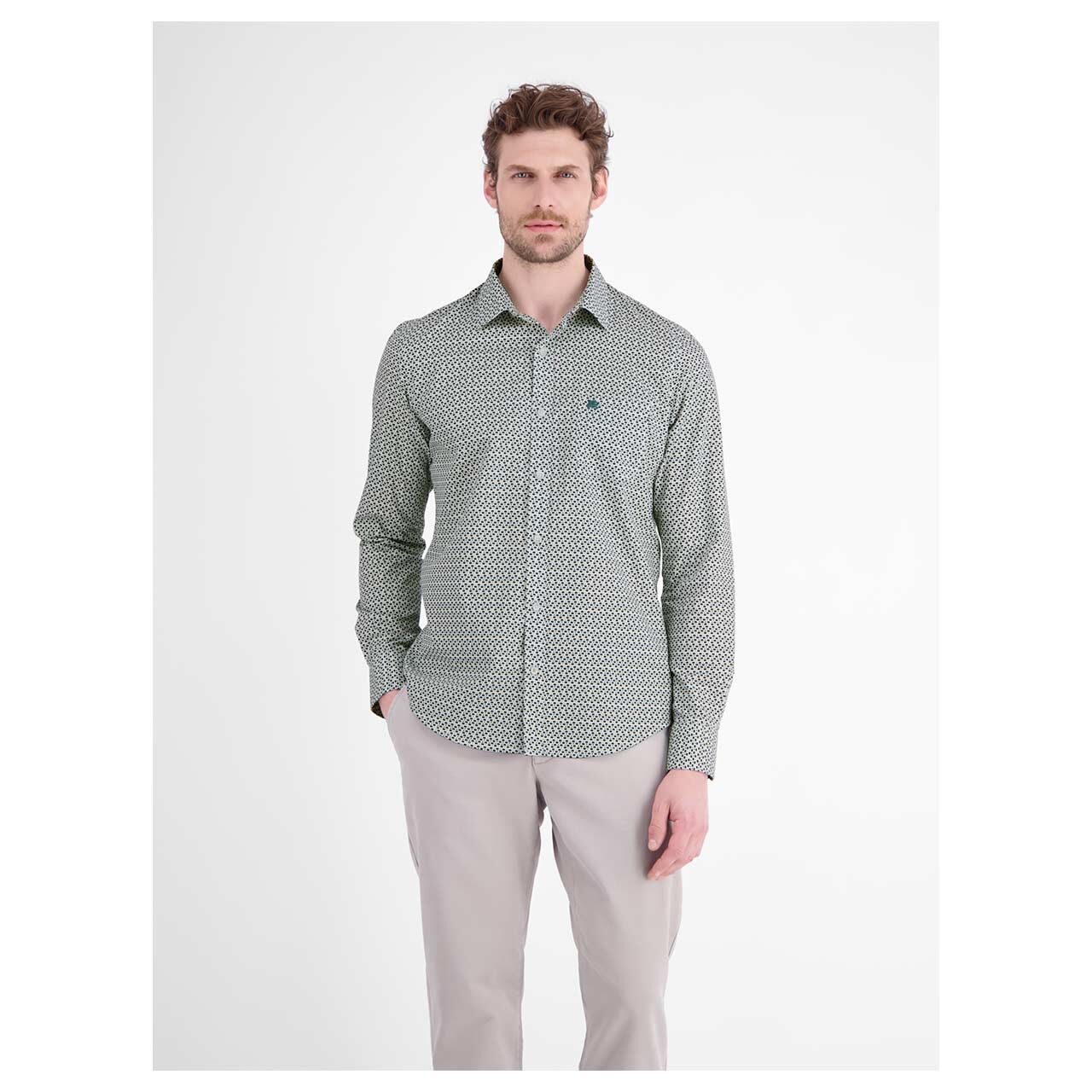 Herren Hemd von Lerros in Cremeweiß mit Print, Vorderansicht am Model