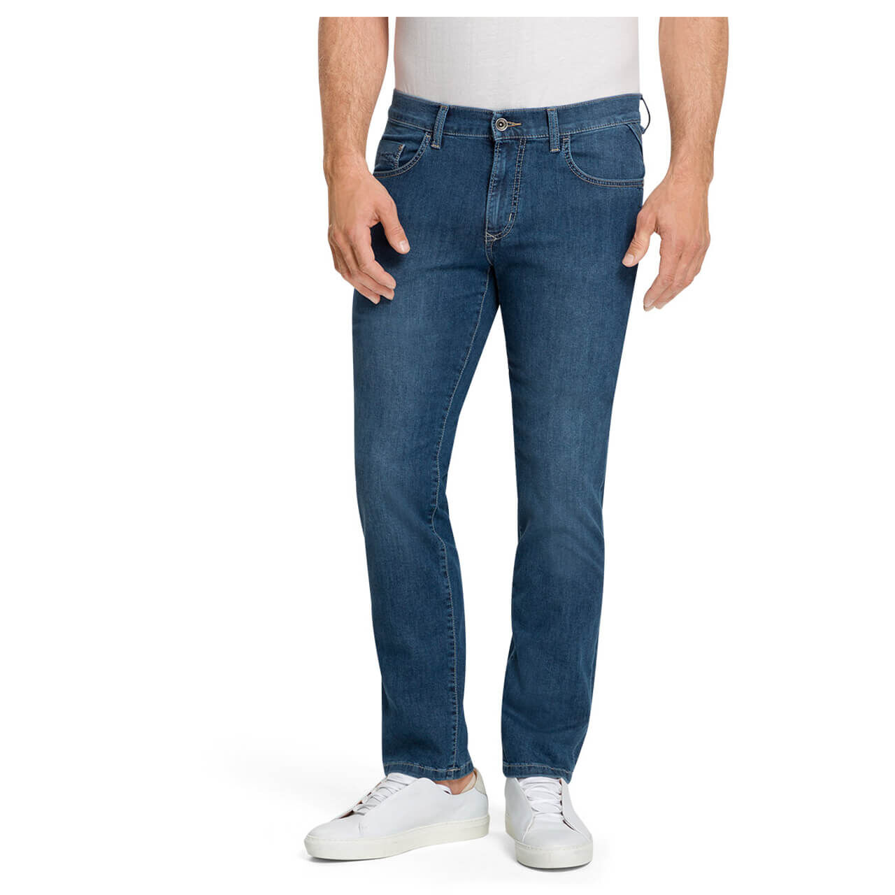 pioneer-jeans-eric-dunkelblau-6832-ansicht-vorn-seitlich Pioneer Jeans Eric Megaflex für Herren in Blau angewaschen, FarbNr.. 6832