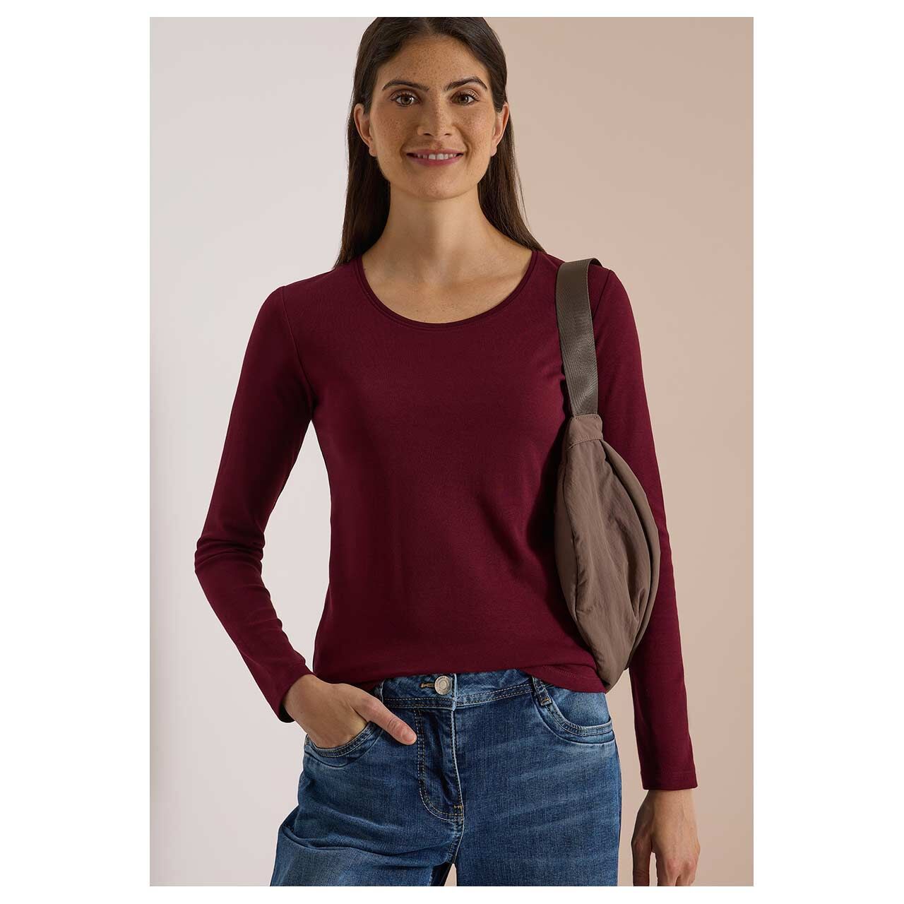 Damen Langarm Shirt Pia von Cecil in Weinrot, Detailansicht vorne am Model