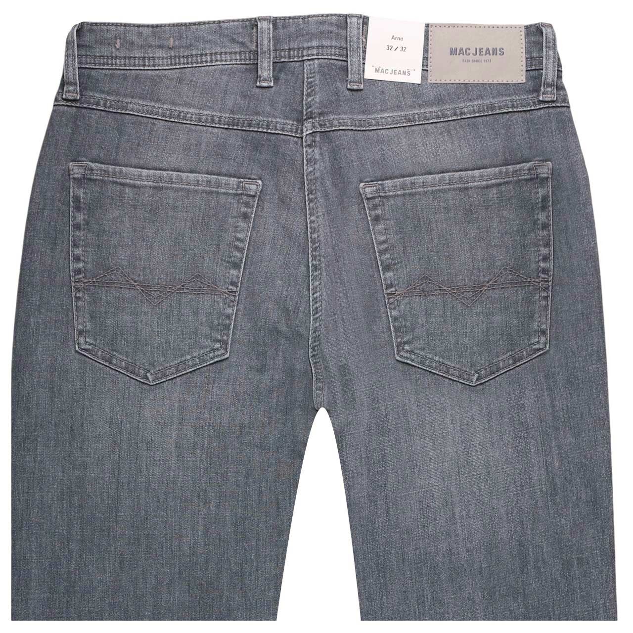 Stretch Herrenjeans Arne von MAC in Grau angewaschen, detaillierte Rückansicht