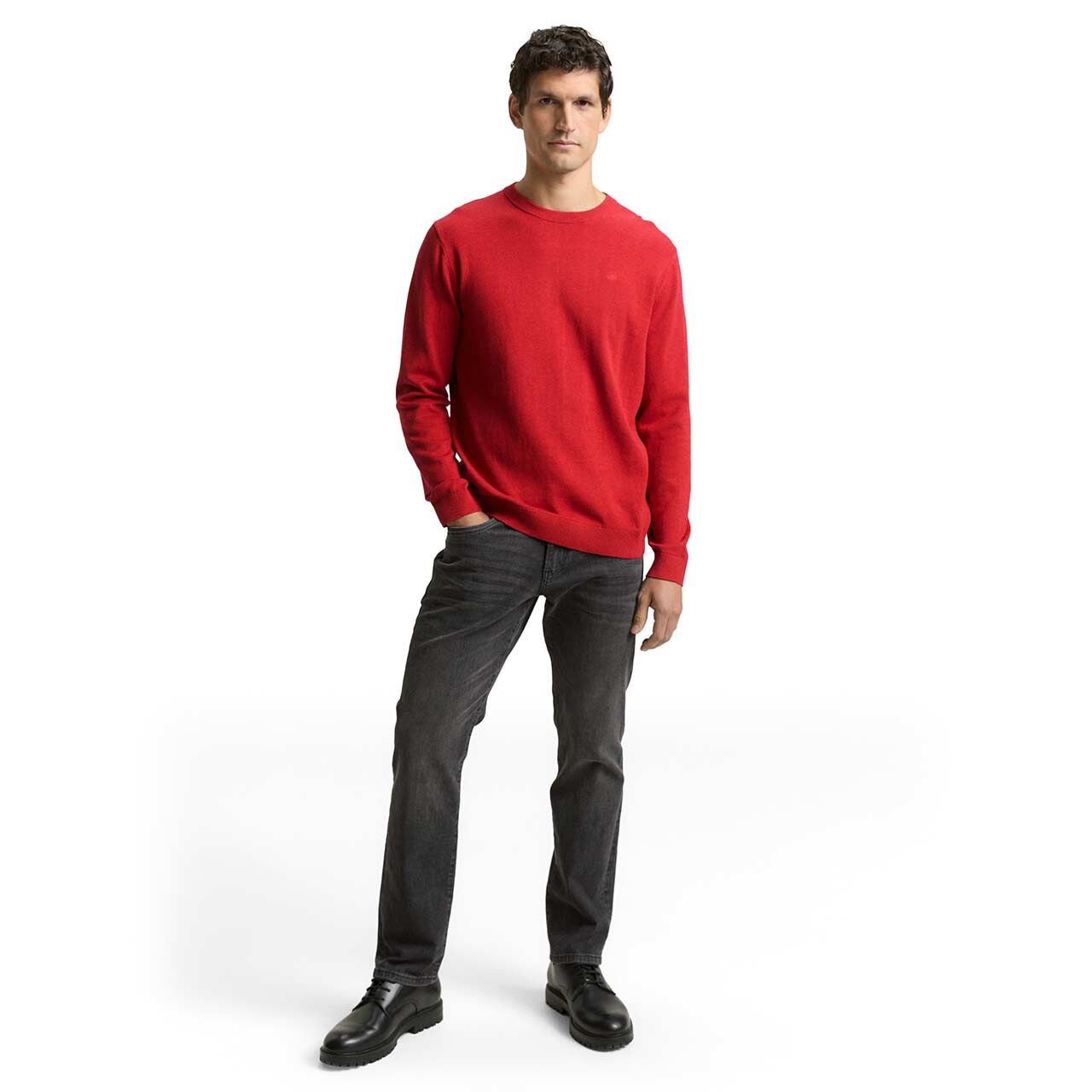 Herren Pullover Basic Crewneck Knit von Tom Tailor in Rot meliert, Ganzkörperansicht am Model