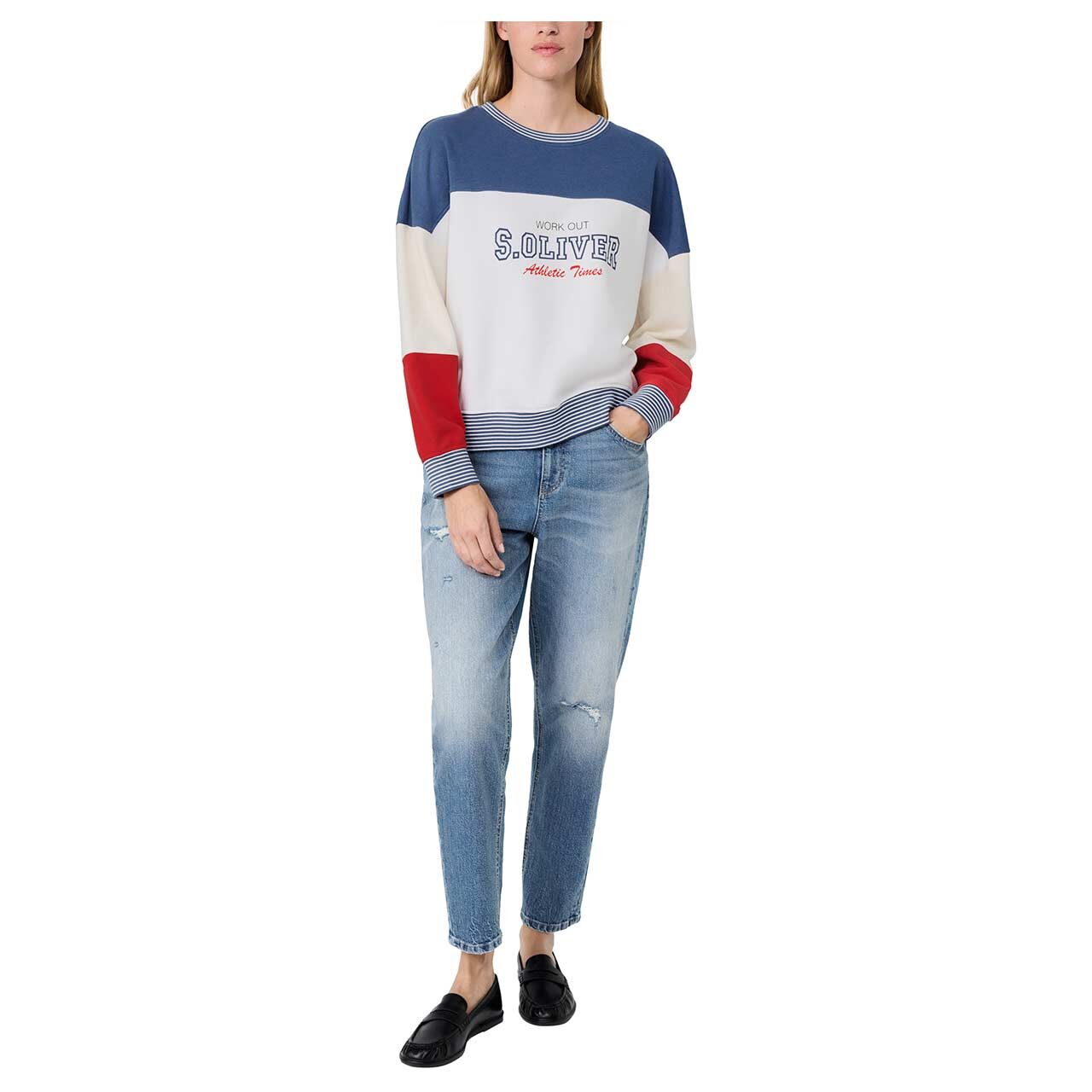 s.Oliver Damen Sweatshirt in Weiß mit Print, Ganzkörperansicht am Model