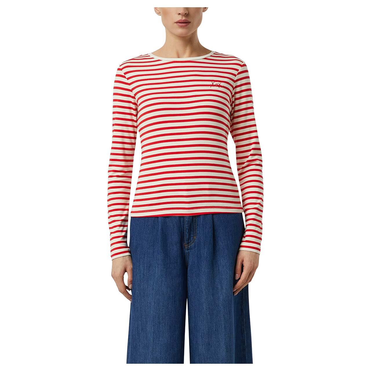 Damen Langarm Shirt von Comma in Rot gestreift, detaillierte Vorderansicht am Model