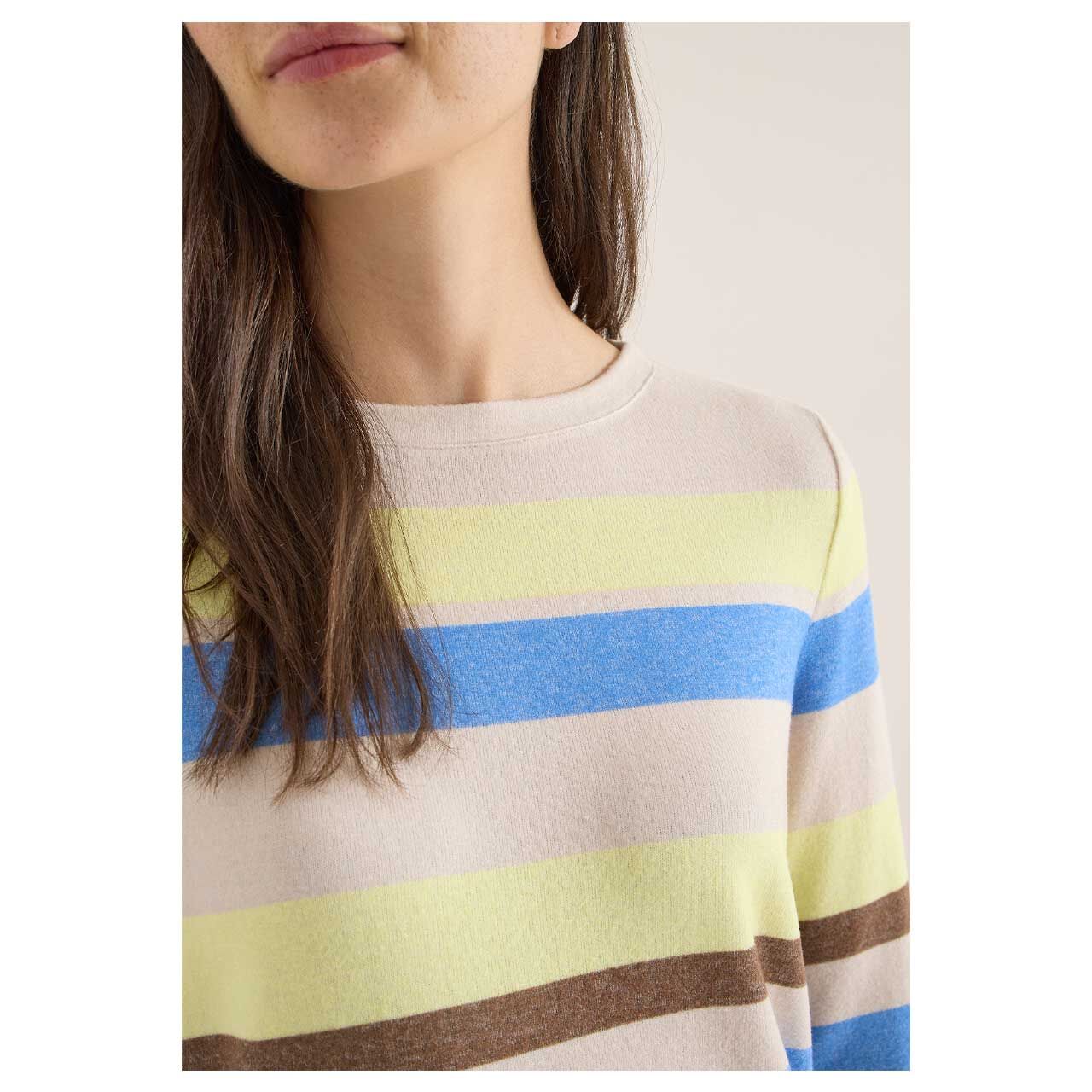 Damen Langarm Shirt Cosy Multistripe Boatneck von Cecil in Beige gestreift, Detailansicht am Model vorne