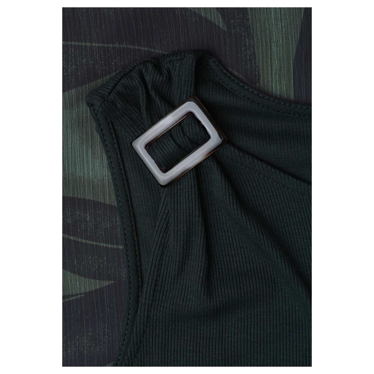Damen Trägerkleid Mat Mix Chiffon Dress von Street One in Dunkelgrün mit Print, Detailansicht Schnalle