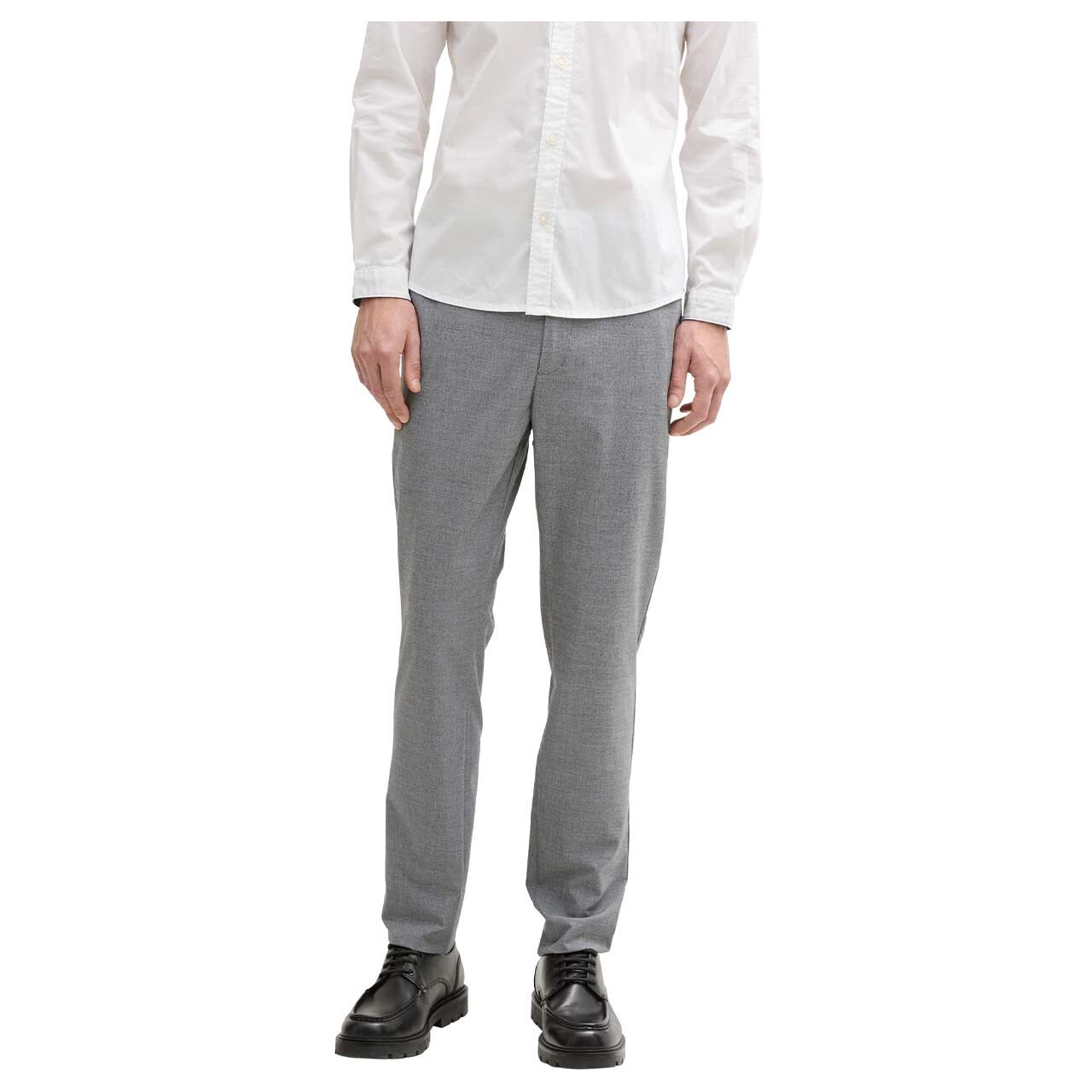 Herren Chinohose Travis von Tom Tailor in Grau meliert, Vorderansicht am Modell