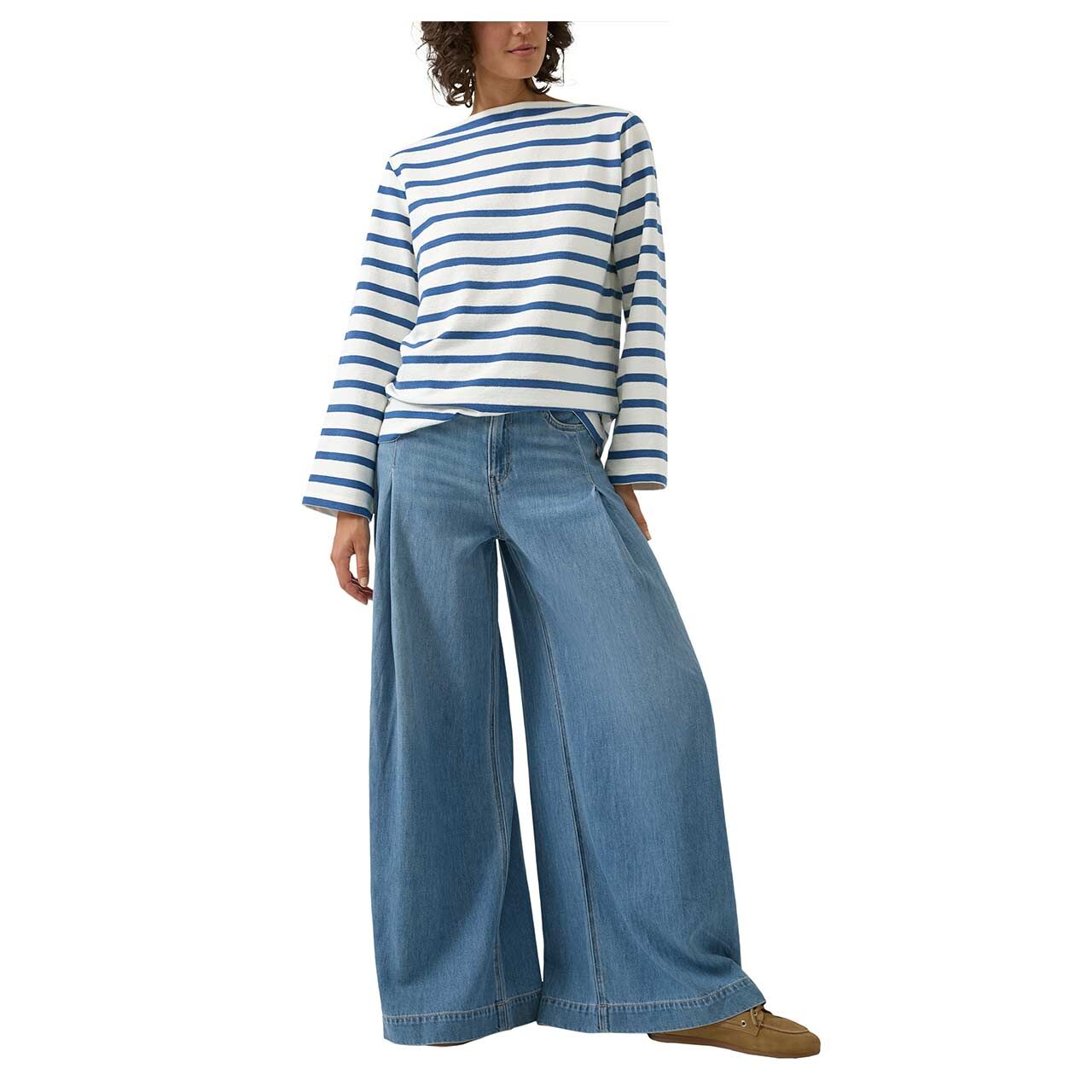 s.Oliver Damen Sweatshirt in Blau gestreift, Ganzkörperansicht am Model