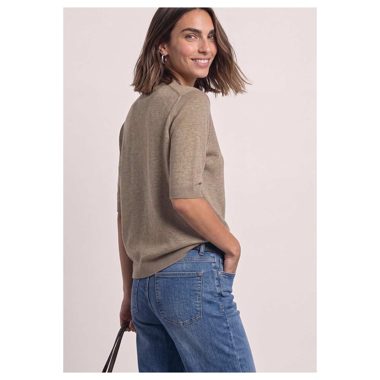 Damen Kurzarm Pullover von Street One in Beige, Rückansicht am Model