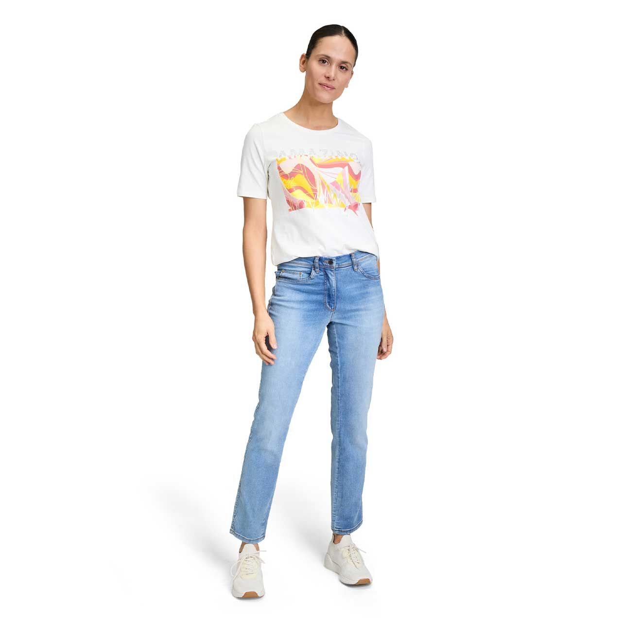 Damen T-Shirt von Betty Barclay in Cremeweiß mit Print, Gesamtansicht getragen