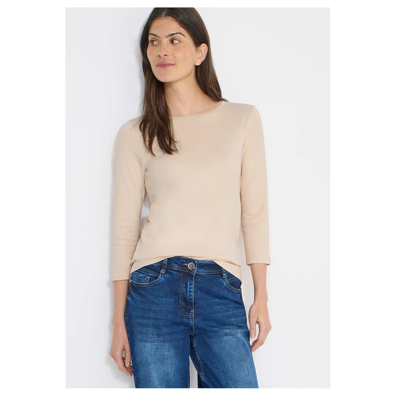 Damen 3/4 Arm Shirt Basic Boatneck von Cecil in Hellbeige, Vorderansicht am Model