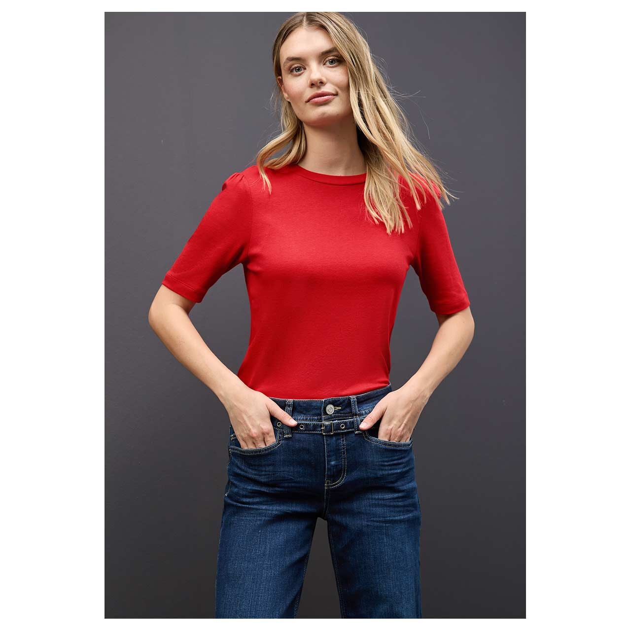 Damen T-Shirt Basic Puff Sleeve von Street One in Rot, Vorderansicht am Model