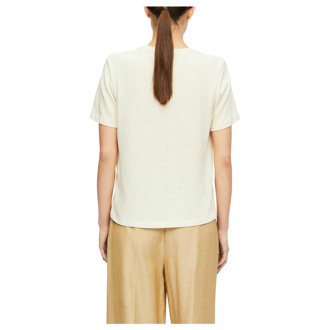 Damen T-Shirt von Comma in Beige mit Print, Rückansicht am Model