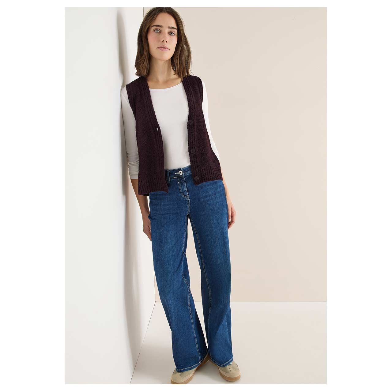 Damen Weste Bouclé Vest von Cecil in Lila, Ganzkörperansicht am Model