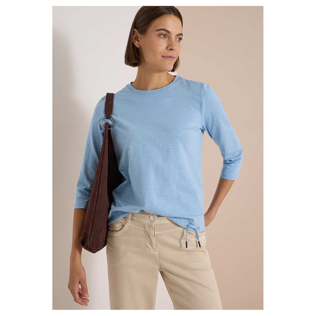 Damen 3/4 Arm Shirt Soft Slubyarn von Cecil in Hellblau meliert, Vorderansicht gestylt am Model
