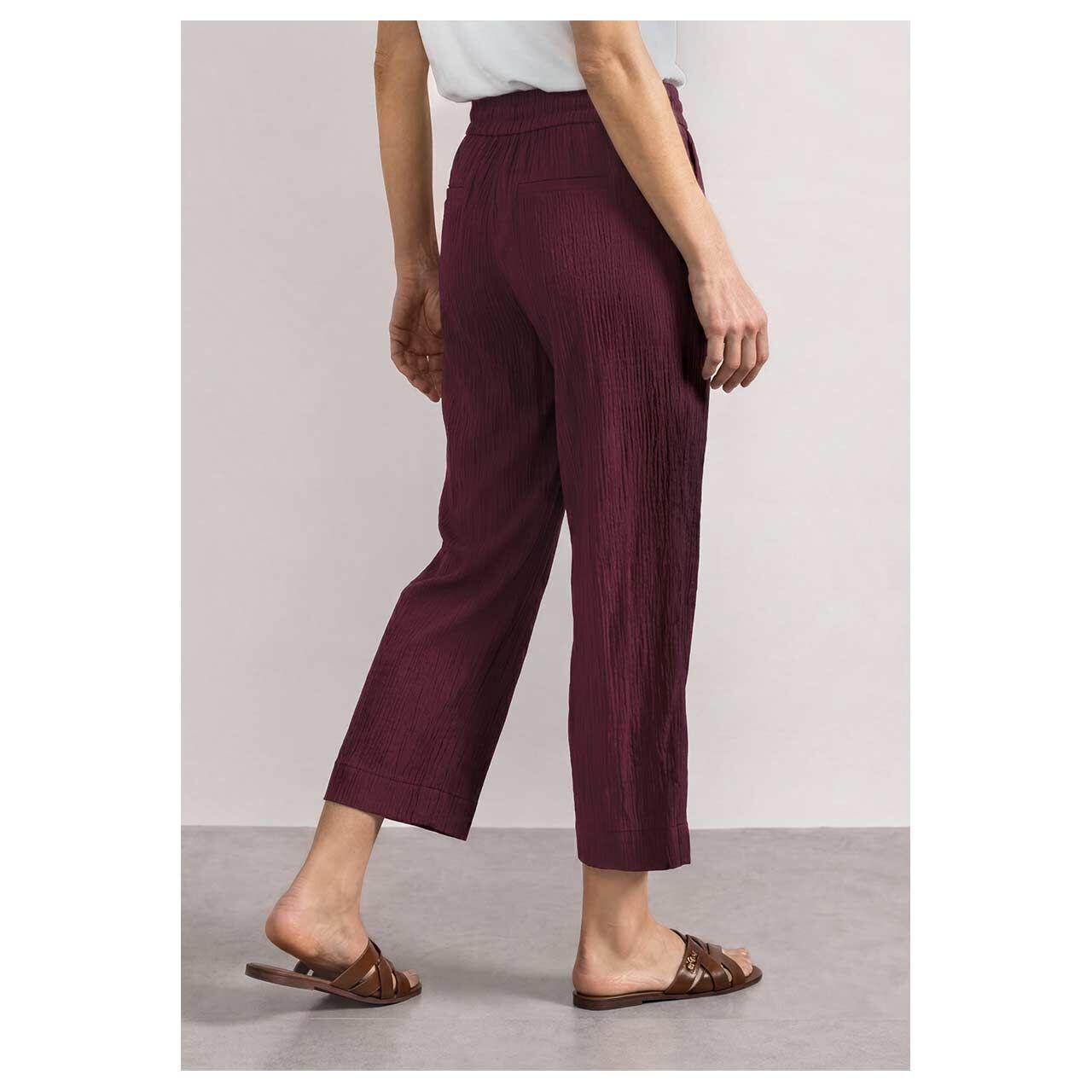 Damen Hose Emee Wide Leg von Street One in Lila, Rückansicht am Model
