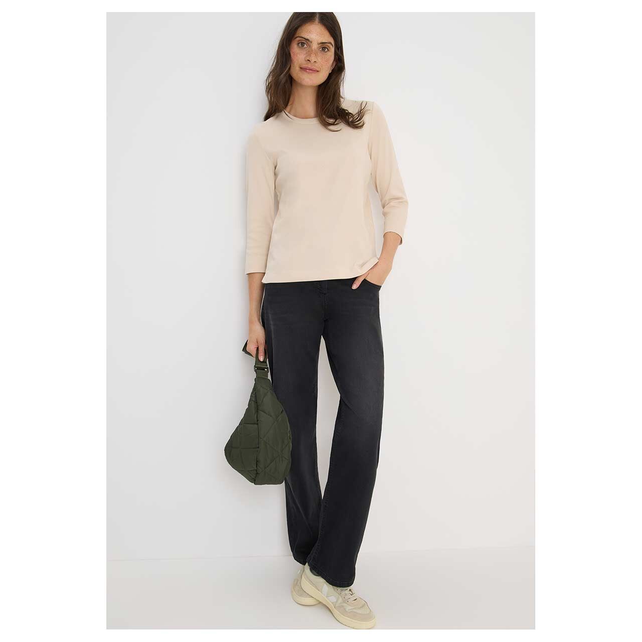 Damen 3/4 Arm Shirt Solid Rib von Cecil in Hellbeige, Ganzkörperansicht am Model