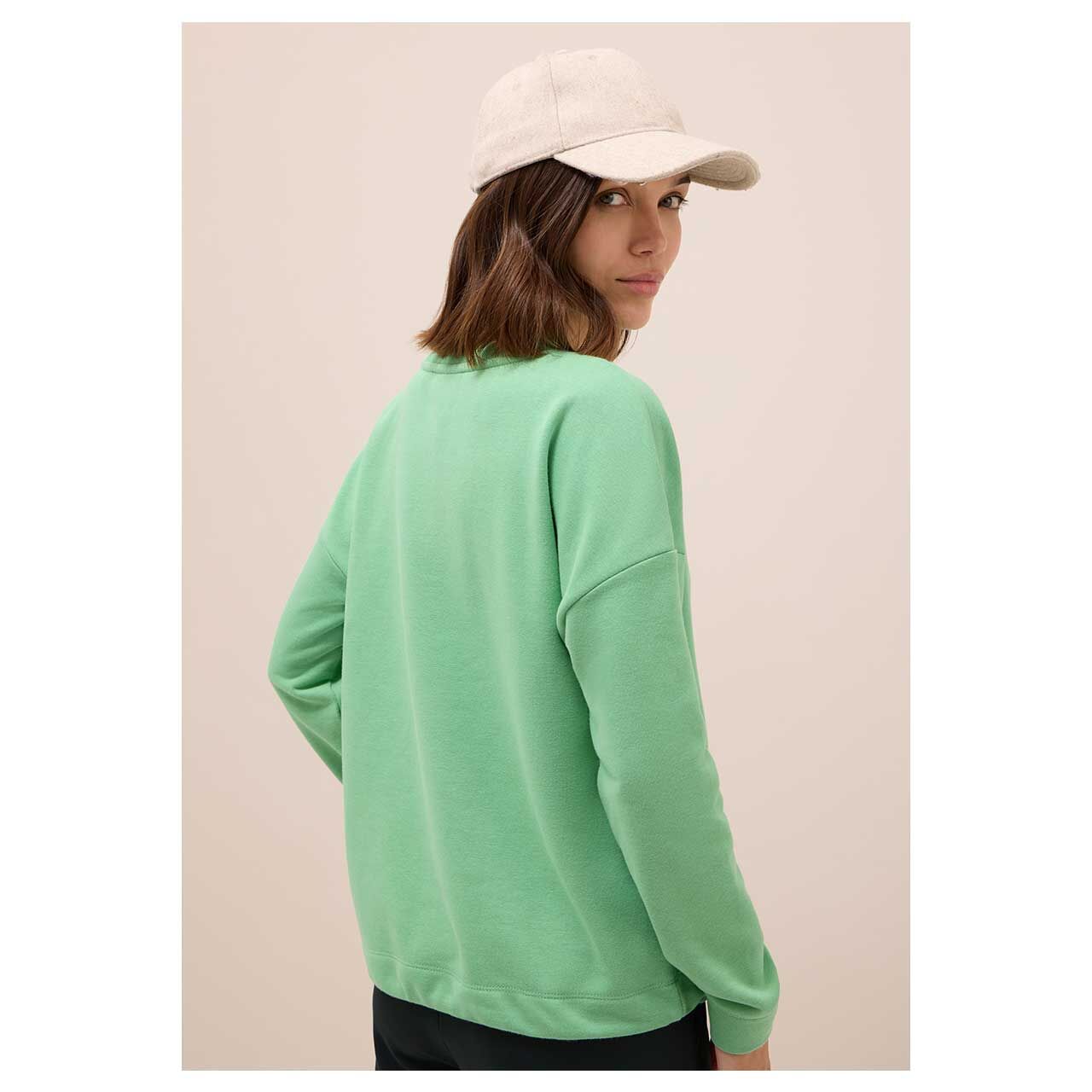 Cecil Damen Sweatshirt in Grün mit Print, Rückansicht Model