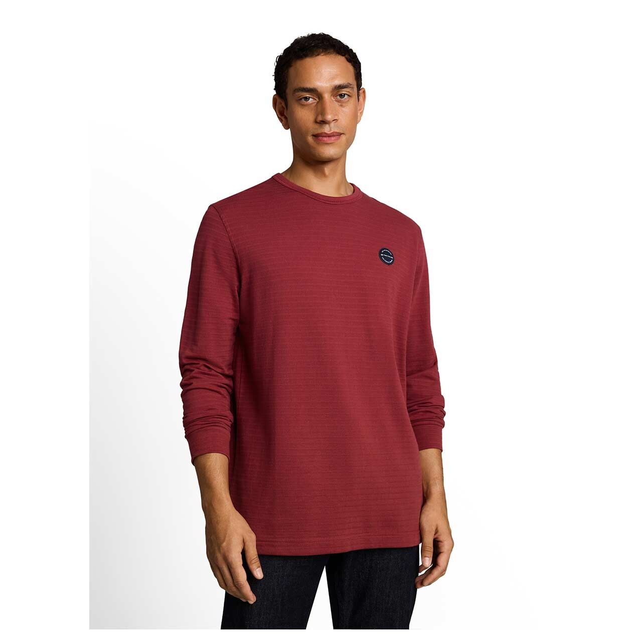 Herren Langarm Shirt von Tom Tailor in Dunkelrot, Vorderansicht am Model