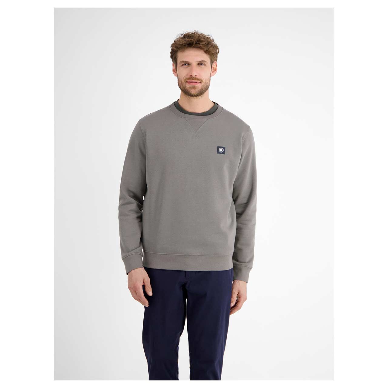 Herren Sweatshirt von Lerros in Grau, Vorderansicht am Model