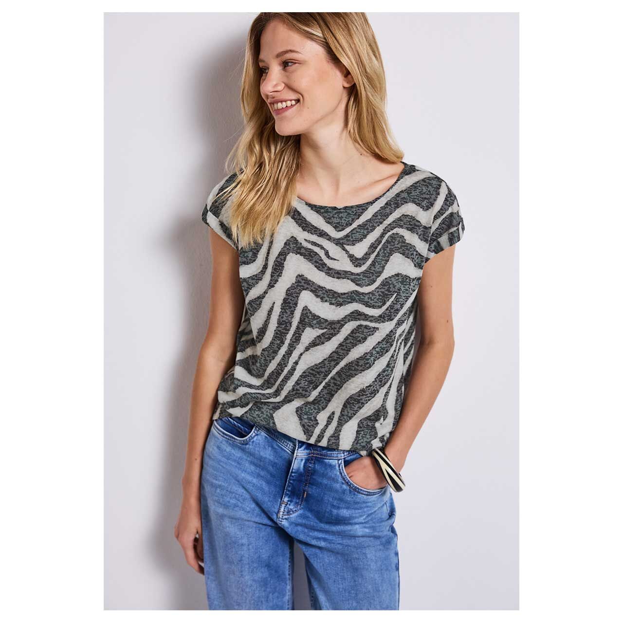 Detailansicht des Damen T-Shirts von Street One in Grau-Grün mit Print