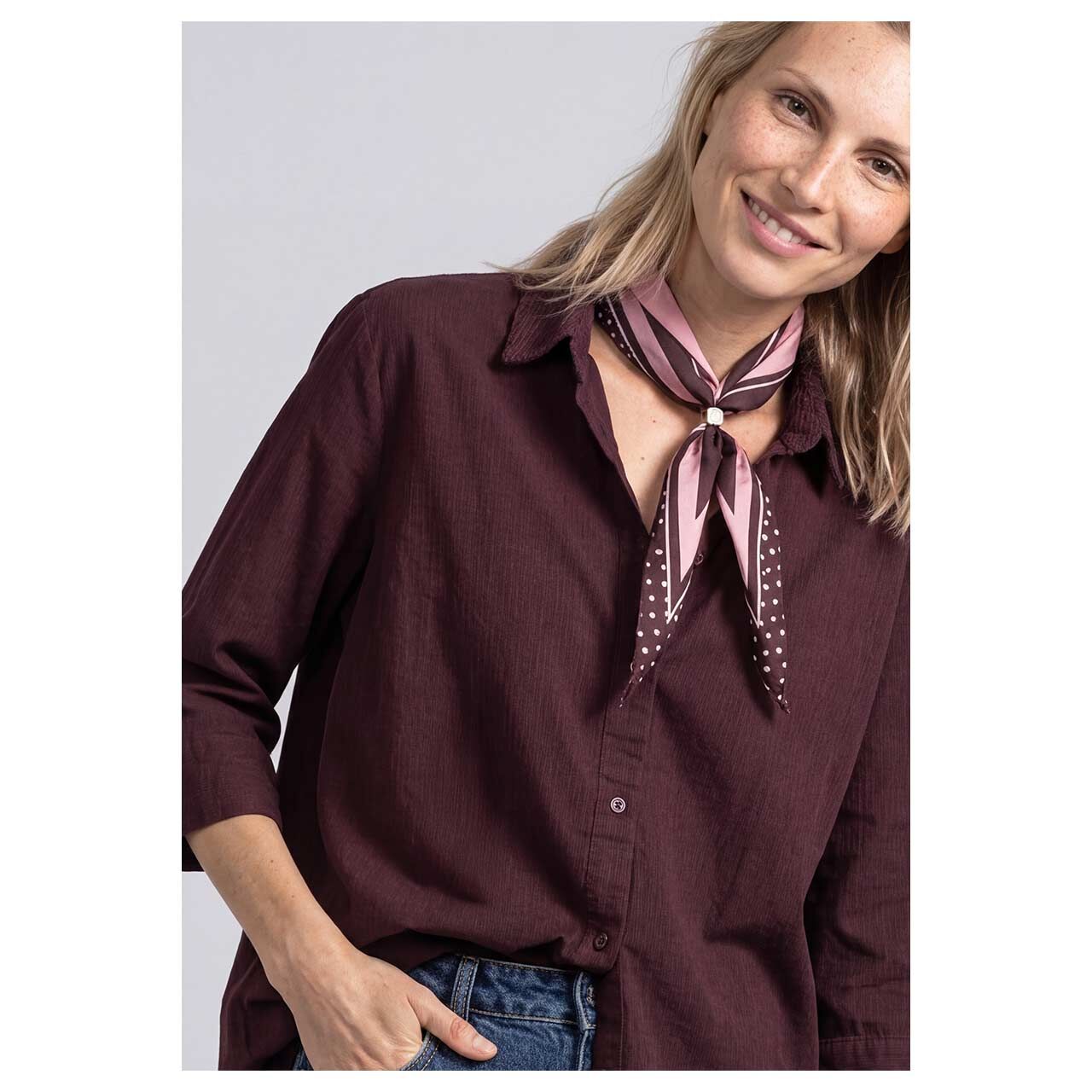 Damen 3/4 Arm Cord Bluse Corduroy Mix Shirtcollar von Street One in Lila, gestylte Ansicht am Model