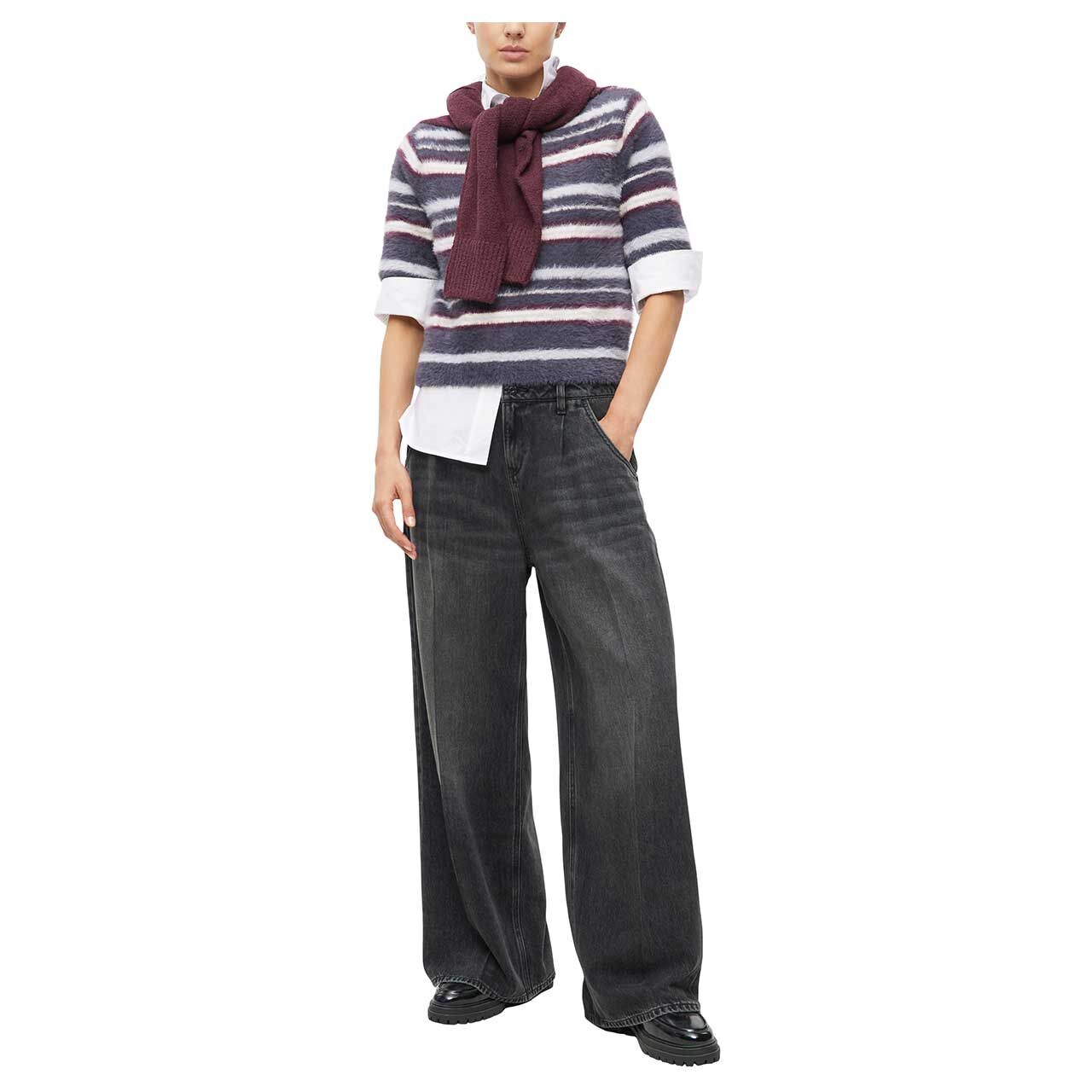 Damen Kurzarm Pullover von s.Oliver in Grau gestreift, Ganzkörperansicht am Model