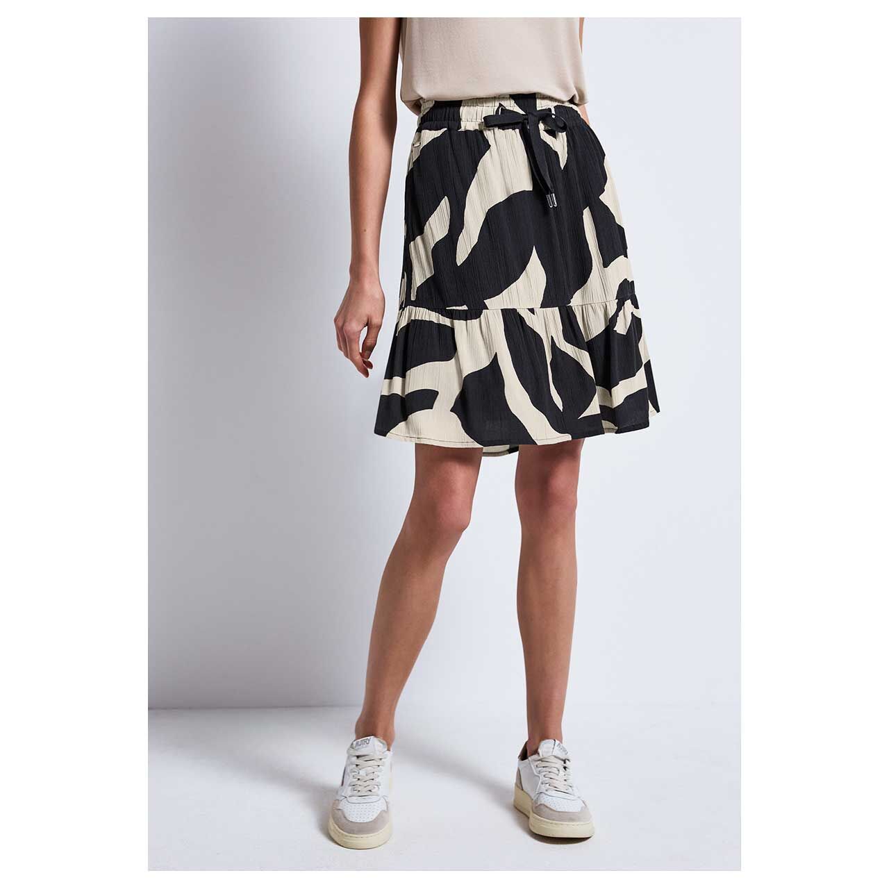 Detailansicht des Damen Rocks von Street One in Schwarz mit Print