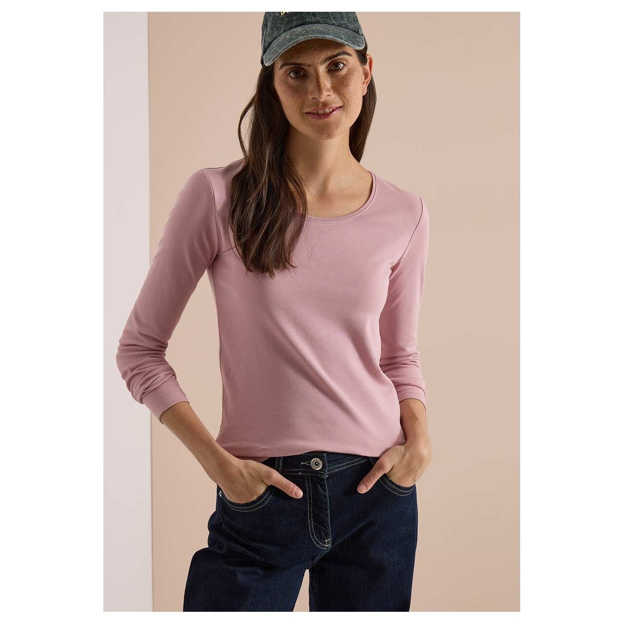 Damen Langarm Shirt Pia von Cecil in Rosa, Detailansicht vorne am Model