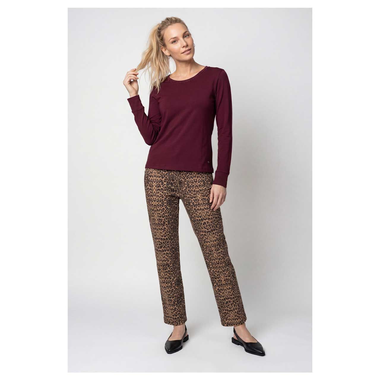 Damen Langarm Shirt von Monari in Lila, Ganzkörperansicht am Model